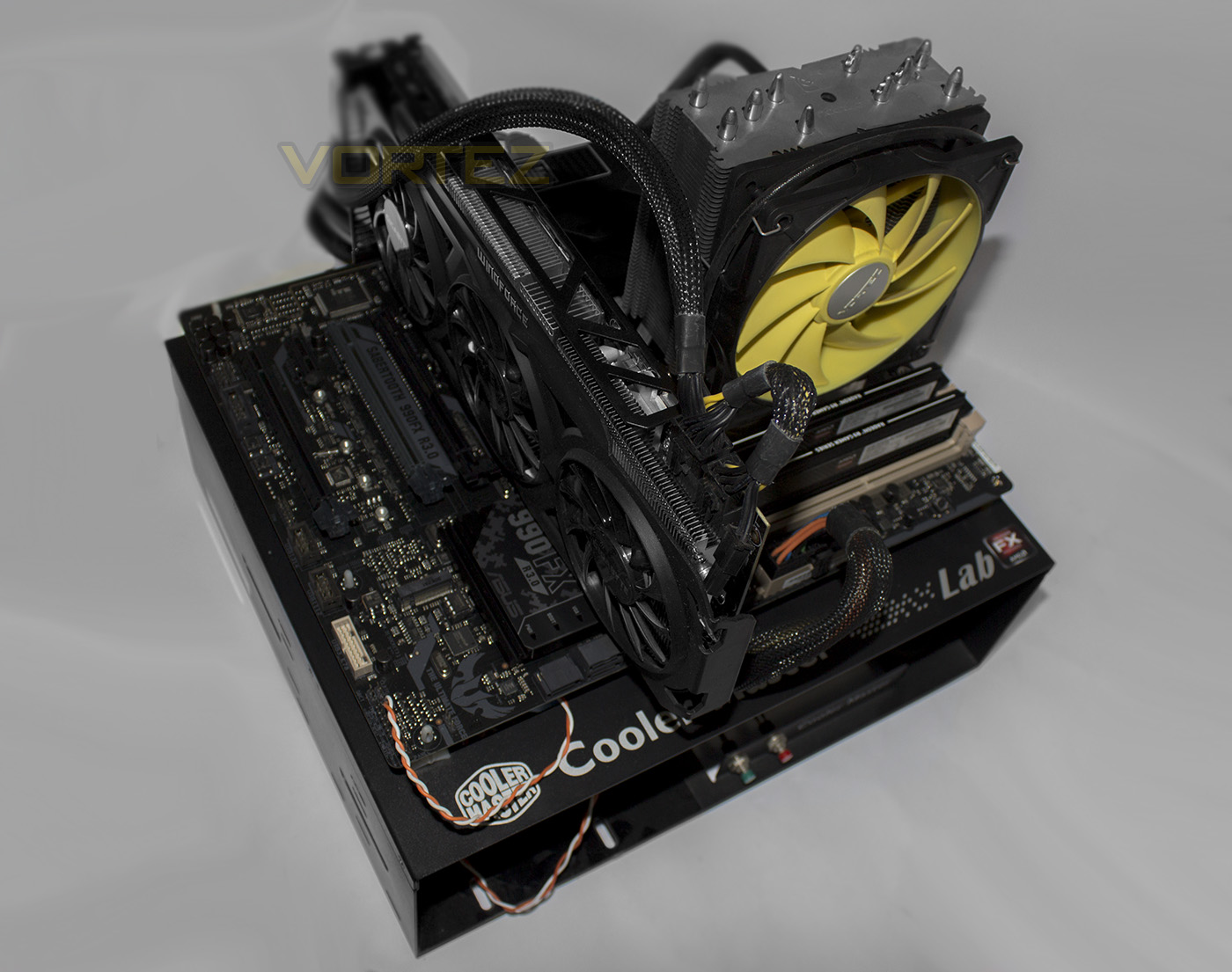 Sabertooth discount 990fx r3